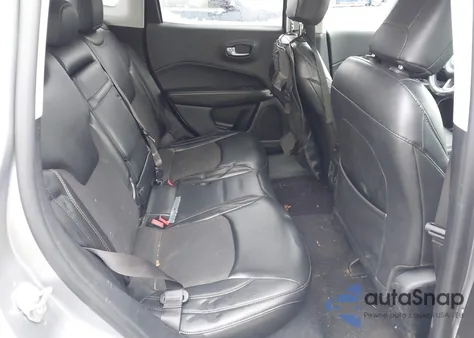 2018 Jeep Compass Latitude 4X4 из США, поврежденный, VIN 3C4NJDBB6JT457022